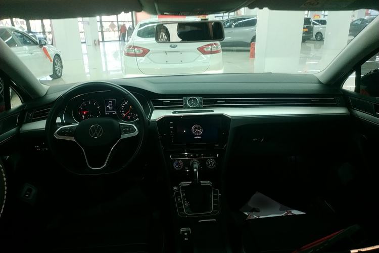 Used Volkswagen Magotan 2020 280TSI DSG Comfort Edition Center Console