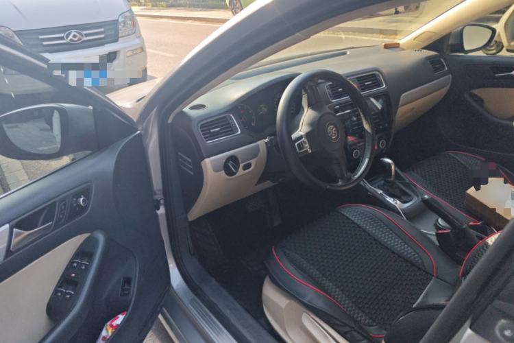 Used Volkswagen Sagitar 2014 1.6L Automatic Comfort Model Driver Seat