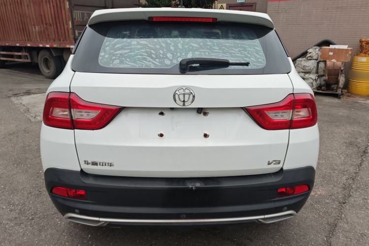 Used Brilliance V3 2017 1.5L Manual Smart Model
