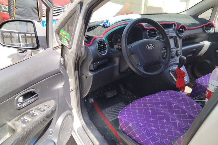 Used Kia Carens 2011 2.0L 7-Seater Automatic Standard Edition Driver Seat