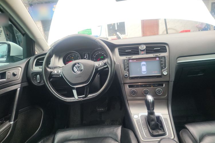 Used Volkswagen Golf 2016 230TSI Automatic Luxury Version Steering Wheel