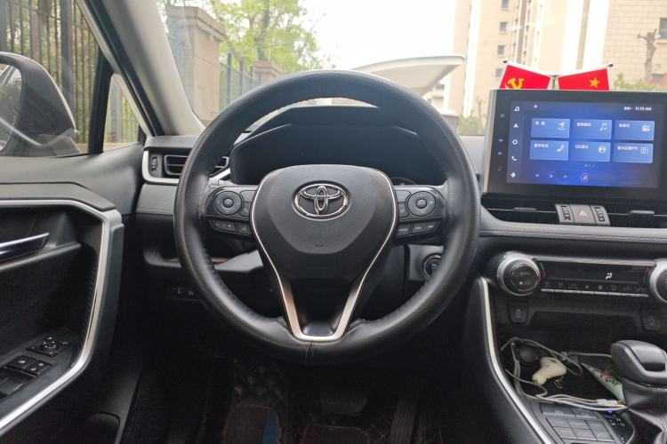 Used Toyota RAV4 2021 2.0L CVT 4x4 Trend Edition Steering Wheel