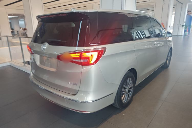 Used Buick GL8 2017 ES 28T Luxury Model China V Standard
