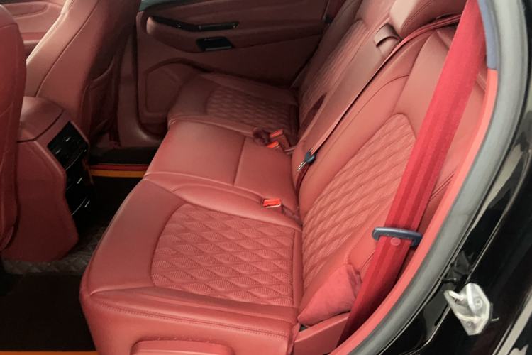 Used Ford Edge 2018 EcoBoost 245 Two-Wheel-Drive Platinum Edition 5 Seats
