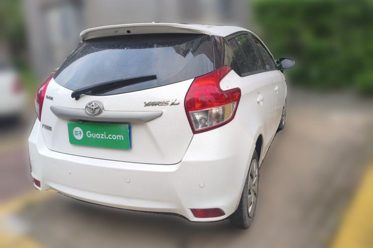 Used Toyota YARiS L Zhi Xuan 2015 1.5E Automatic Charm Edition