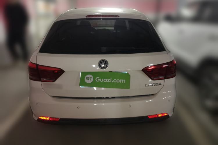 Used Volkswagen Gran Lavida 2013 1.6L Automatic Comfort Model
