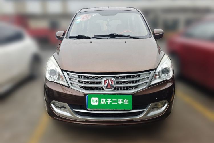 Used BAIC Weiwang M20 2014 1.5L Basic Version DAM15DL Front