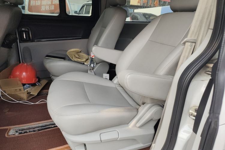 Used JAC Group Refine M5 2016 1.9T Diesel Manual Business Edition