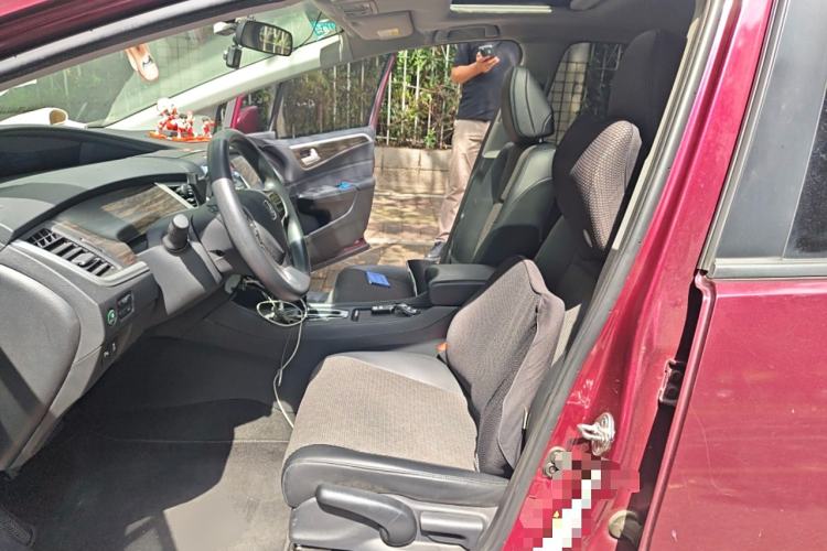 Used Honda Jade 2017 1.8L automatic Comfort version 5 seats
