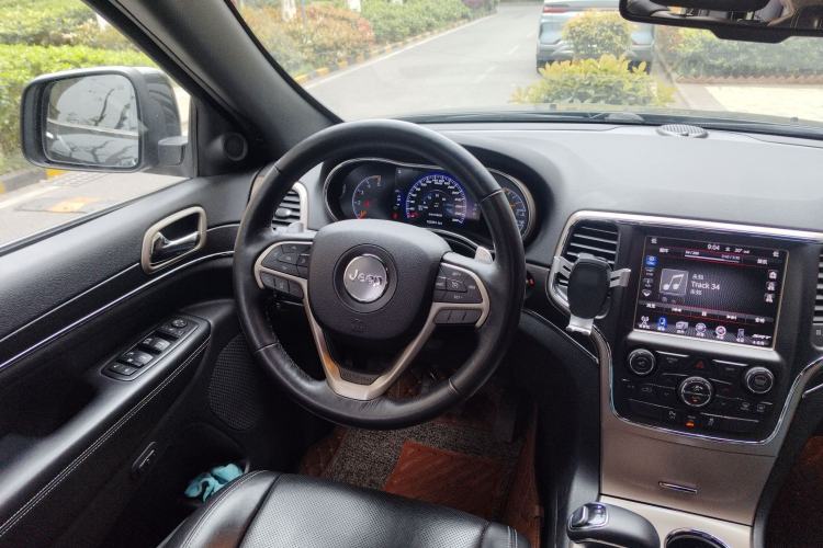 Used Jeep Grand Cherokee 2015 3.0TD Diesel Elite Navigation Edition
