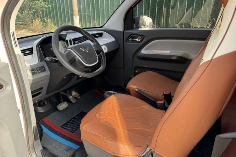 Used Wuling Hongguang MINIEV 2021 Macaron Premium Model – Lithium-NMC