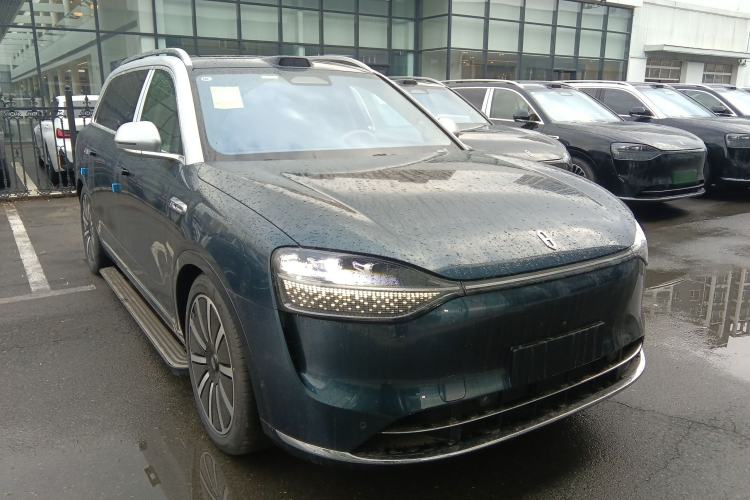 Used Hima AITO M9 2025 Extended-Range Ultra Version 52 kWh 6-Seater Front Right 45 Deg