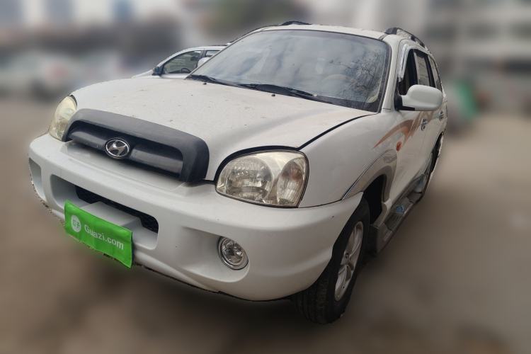 Used Huatai Santa Fe Classic 2012 2.0L Gasoline Manual Two-Wheel Drive with Sunroof