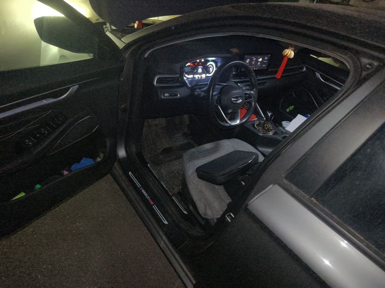 Geely Auto Emgrand 2022 4th Generation 1.5L Manual Elite Model — снимка 16