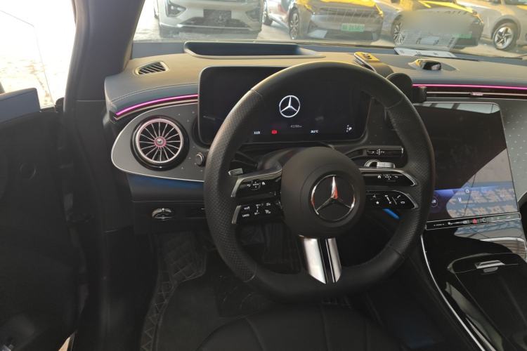 Used Mercedes-Benz EQE 2022 350 First Edition Special Version Steering Wheel