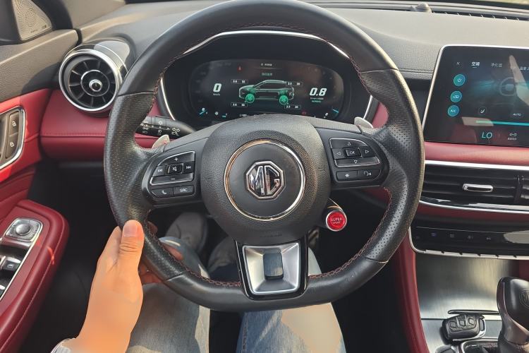 Used MG HS 2018 30T Automatic All-Wheel Drive Trophy Hormone-Infused Version China V Standard Steering Wheel