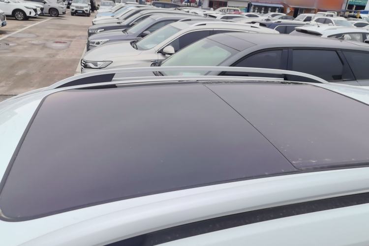 Used Roewe RX5 2025 PLUS 330TGI Automatic Trendsetting Smart Edition Roof