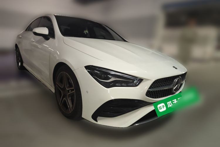 Used Mercedes-Benz CLA 2024 CLA 200 Front Right 45 Deg