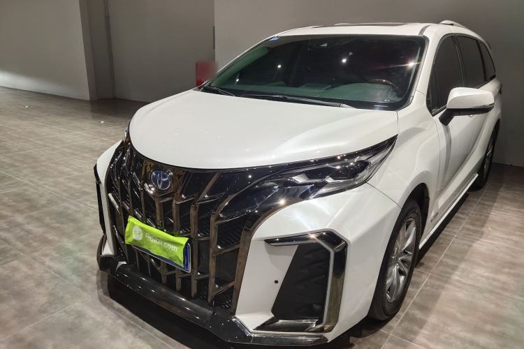 Used Toyota Sienna 2023 2.5L Hybrid Comfort Edition