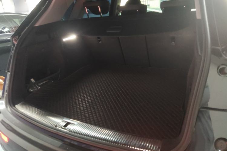 Used Audi Q5L 2022 40T Fashionable and Dynamic Model
