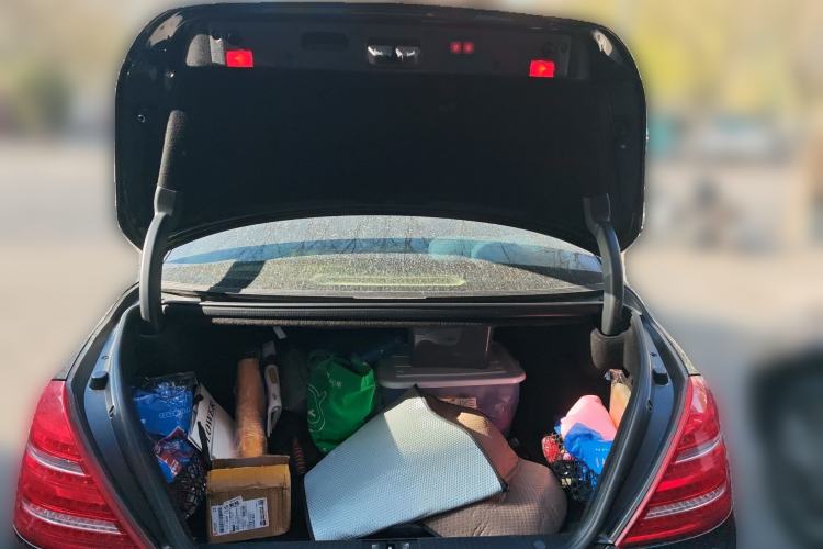 Used Mercedes-Benz S-Class 2010 S 300 L Luxury Model Trunk