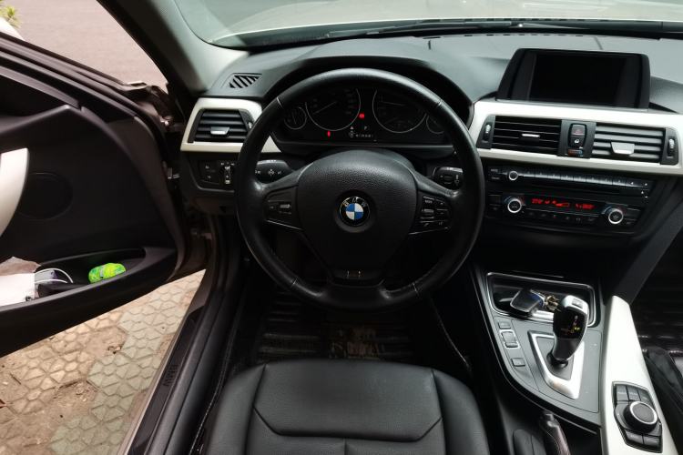 Used BMW 3 Series 2014 320Li Fashion Model
