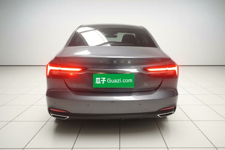 Used Roewe i6 MAX 2020 300TGI Automatic Supreme Edition with Cool Sunroof and Advanced Driving Features