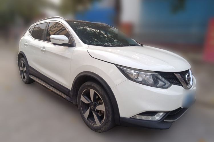 Used Nissan Qashqai 2017 2.0L CVT Luxury Edition China VI Standard Front Right 45 Deg