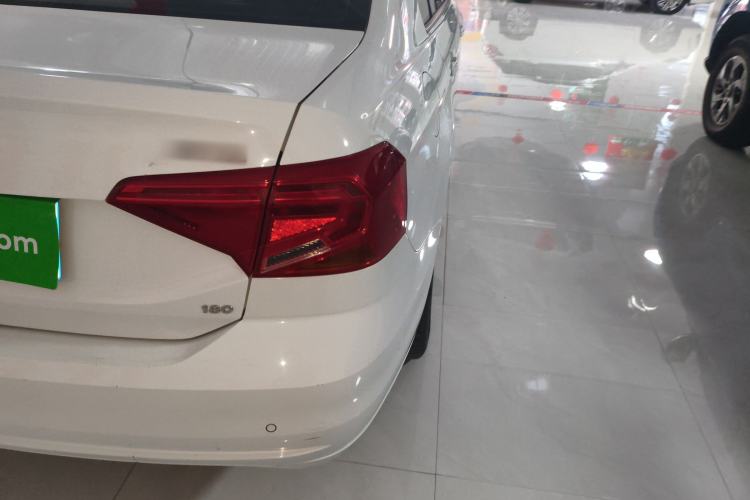 Used Volkswagen Jetta 2019 Dream Edition 1.5L Manual Fashion Version