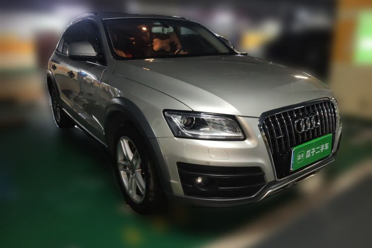 Used Audi Q5 2018 Collector's Edition 40 TFSI Technology Model