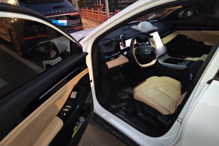 Used Geely Galaxy L6 2023 60km PLUS
