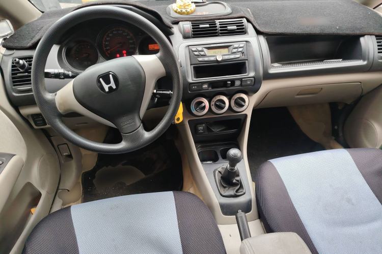 Used Everus S1 2011 1.3L Manual Comfort Edition