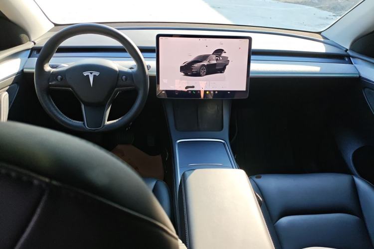 Used Tesla Model Y 2023 Rear-Wheel-Drive Version