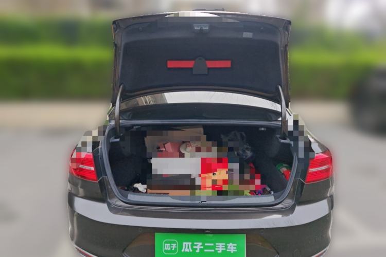 Used Volkswagen Magotan 2017 330TSI DSG Luxury Model Trunk