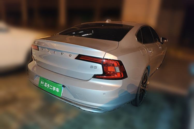 Used Volvo S90 2023 B5 Zhiyuan Luxury Edition