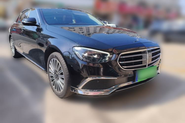 Used Mercedes-Benz E-Class 2021 Restyled E 300 L Luxury Edition Front Right 45 Deg