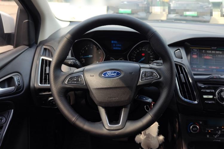 Used Ford Focus 2015 Hatchback 1.6L Automatic Fashion Edition