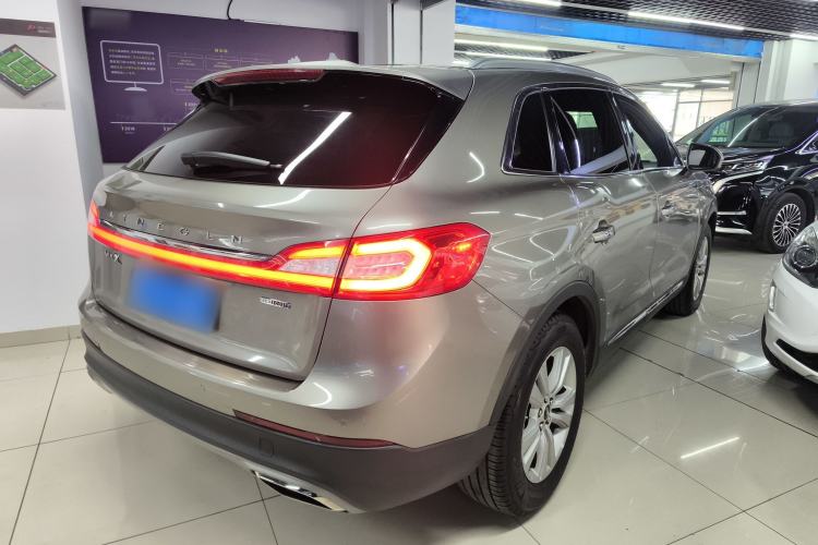 Used Lincoln MKX 2015 2.0T Two-Wheel Drive Deluxe Edition
