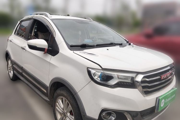 Used Haval H1 2015 1.5L AMT Urban Model Front Right 45 Deg