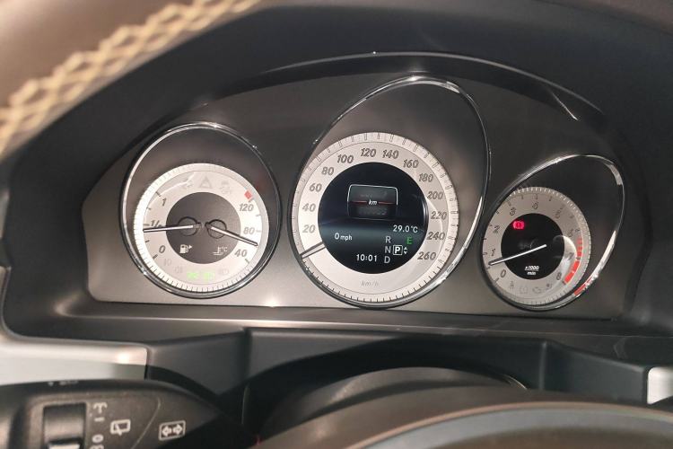 Used Mercedes-Benz GLK-Class 2013 GLK 300 4MATIC Dynamic Sunroof Model