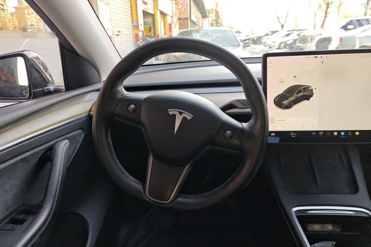 Used Tesla Model Y 2021 Long-Range All-Wheel-Drive Version