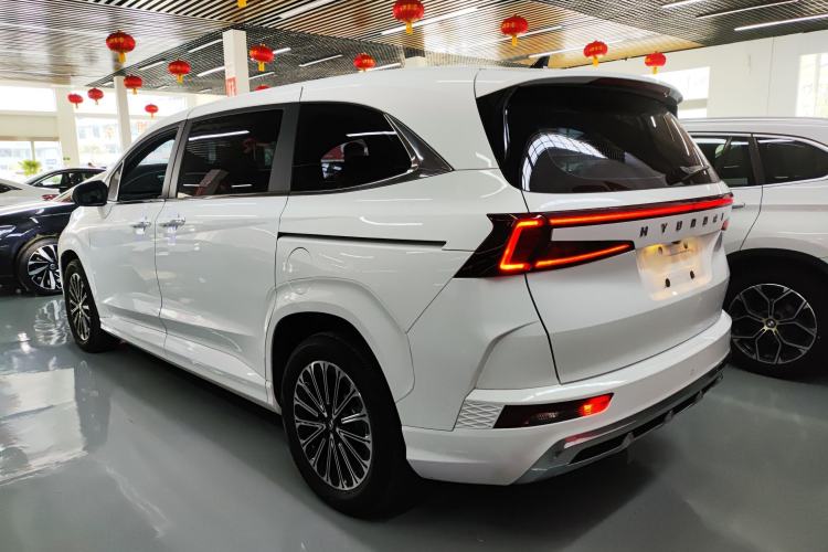 Used Hyundai Custo 2024 270TGDi LUX Prestige Edition Rear Left 45 Deg