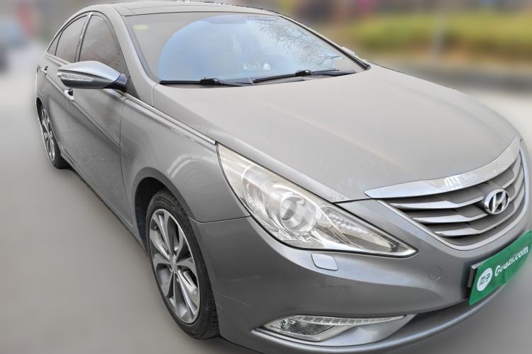 Used Hyundai Sonata 2013 2.4L Automatic Luxury Version China V Standard Front Right 45 Deg
