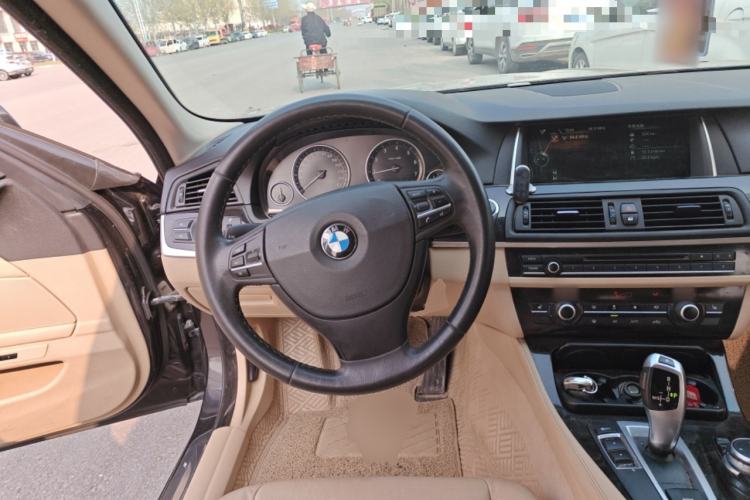 Used BMW 5 Series 2013 525Li Leading Model