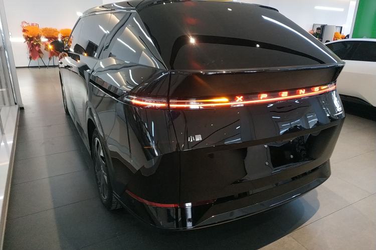 Used XPeng X9 2024 640 All-Wheel Drive High-Performance Max
