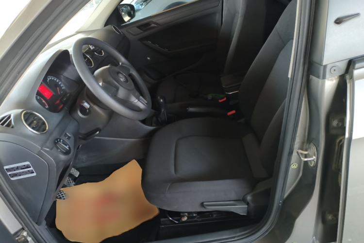 Used Volkswagen Jetta 2015 Zhuihui Edition 1.4L Manual Fashion Model
