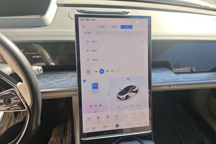 Used NETA S 2022 All-Electric 650 km Four-Wheel Drive Premium Version