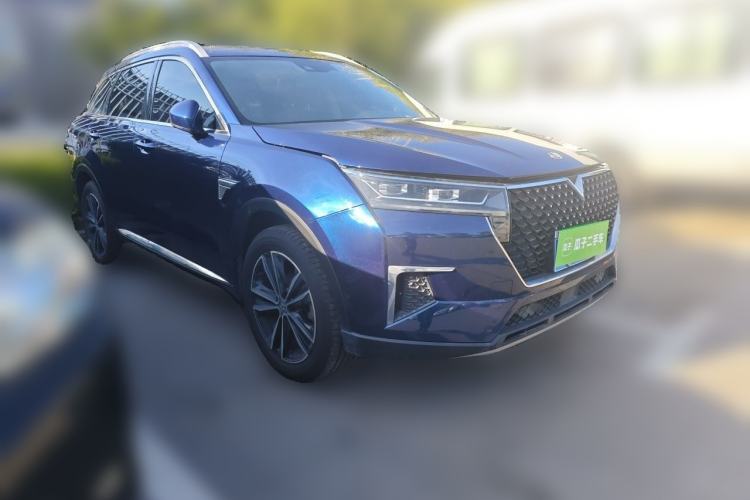 Used Venucia Star 2020 260T Automatic 48V Mild Hybrid Turbocharged Starry Edition
