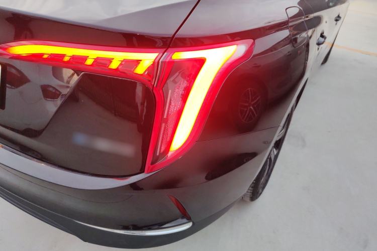 Used Hongqi E-QM5 2021 Charging Version Flagship Edition Exterior 3