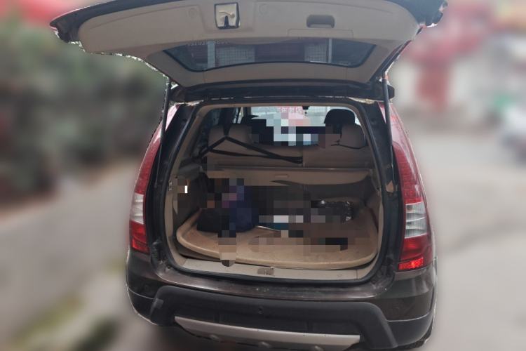 Used FORTHING Joyear SUV 2012 1.6L Luxury Model
